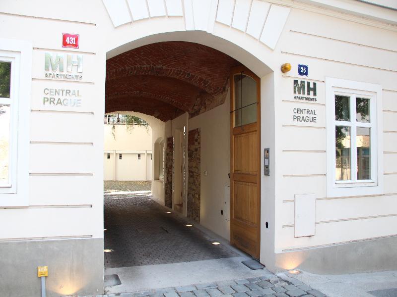 Central Prague Apartments ภายนอก รูปภาพ