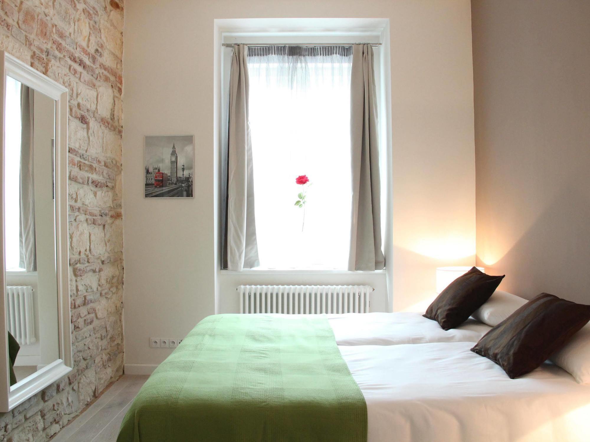 Central Prague Apartments ภายนอก รูปภาพ