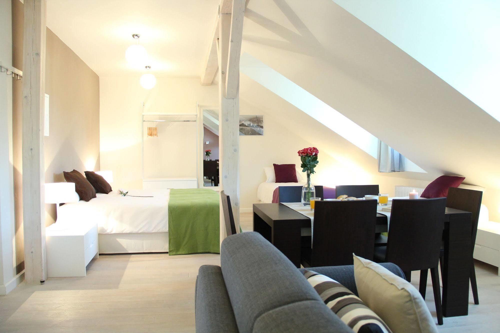 Central Prague Apartments ภายนอก รูปภาพ