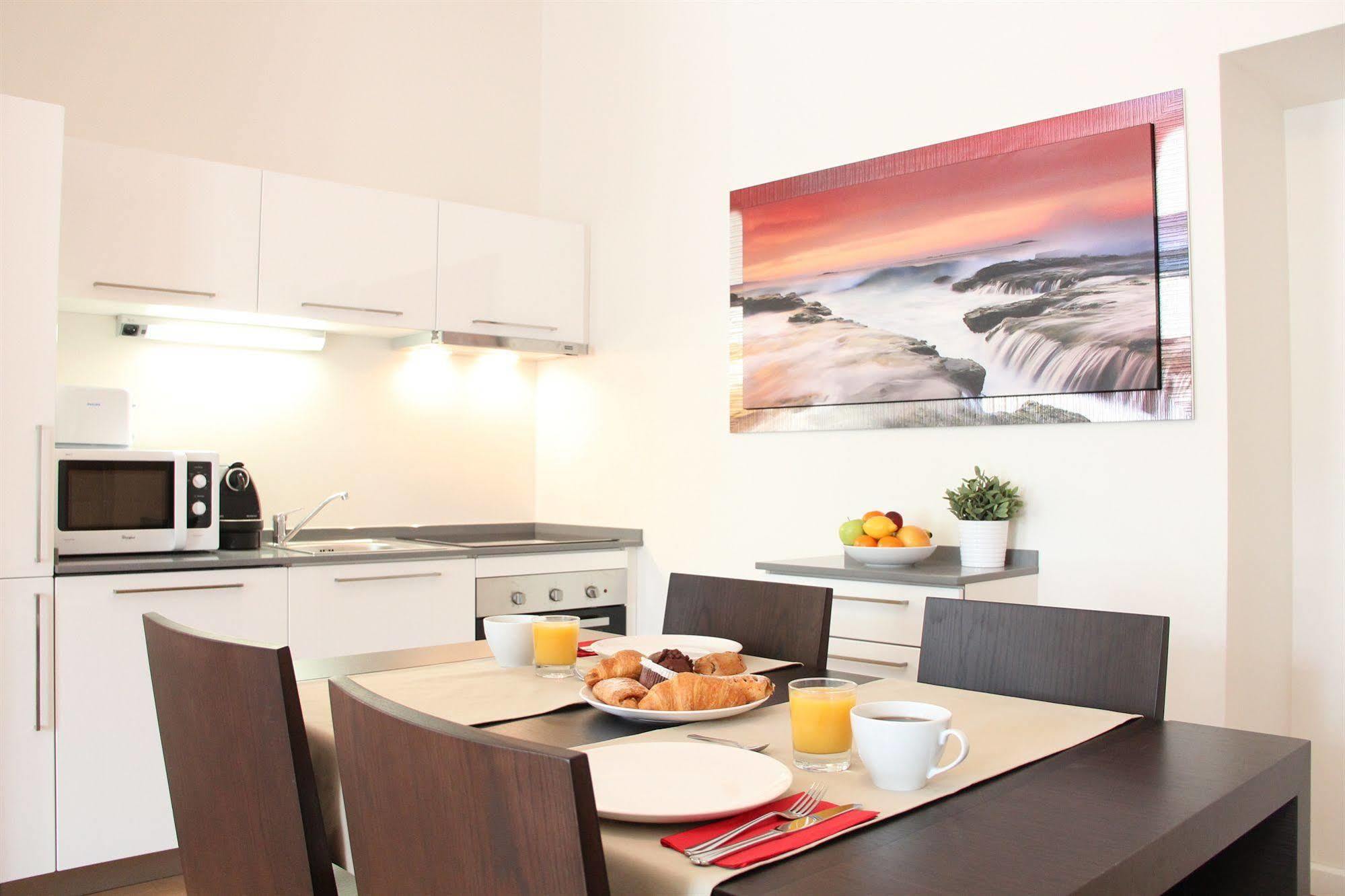 Central Prague Apartments ภายนอก รูปภาพ