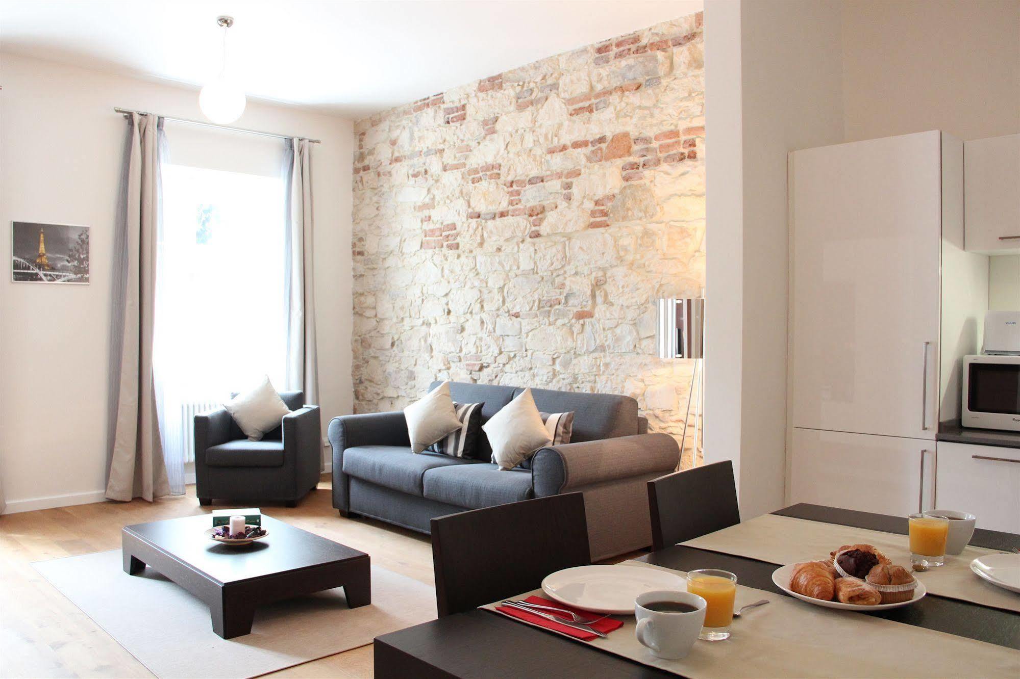 Central Prague Apartments ภายนอก รูปภาพ