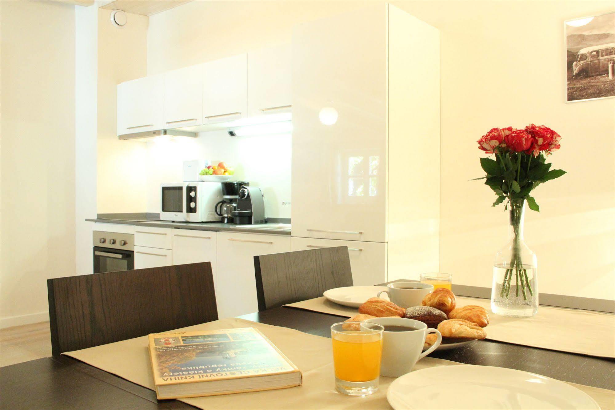 Central Prague Apartments ภายนอก รูปภาพ