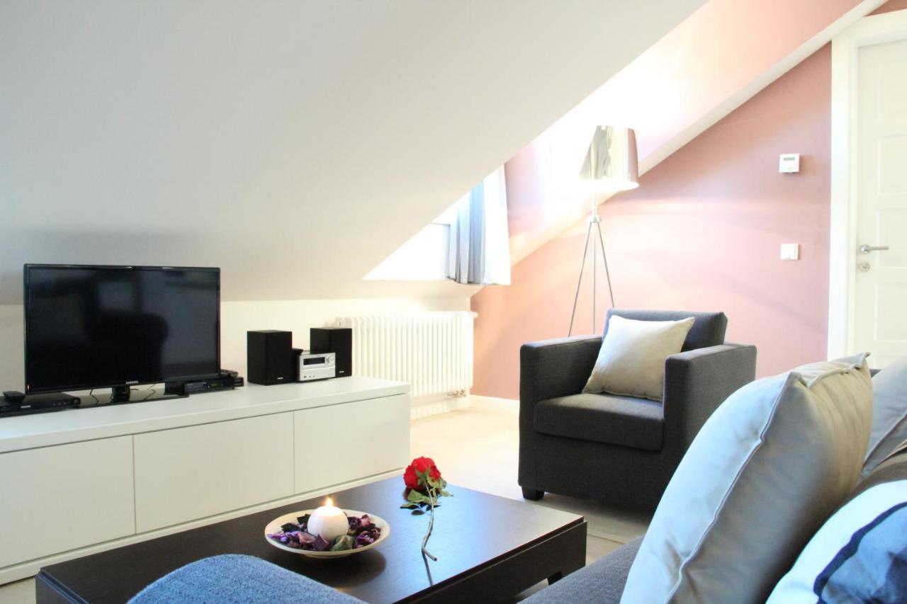 Central Prague Apartments ภายนอก รูปภาพ